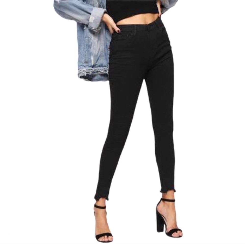 EIGHTY TWO DENIM Black Distressed Raw Hem Skinny Jeans Size 9